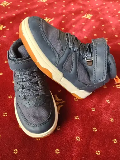 Child Sneaker (No 20)