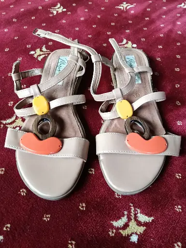 Ladies Sandals (No 38)